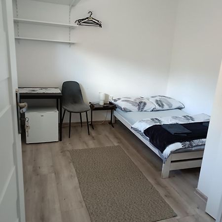 Stas-Przy Szkole Nr3 W Skawie Skawa Εξωτερικό φωτογραφία